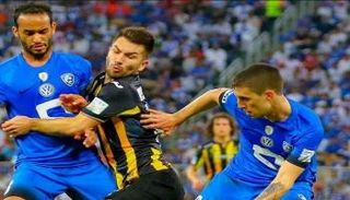 الهلال بالقوة الضاربة ومفاجأة في تشكيل الاتحاد بالكلاسيكو