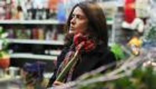 سلمى حايك تقود حملة تبرعات لضحايا زلزال المكسيك