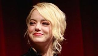 إيما ستون تكشف عن مرضها النفسي