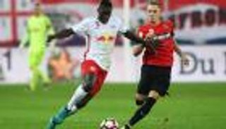 تقارير.. مدافع لايبزيج على رادار برشلونة