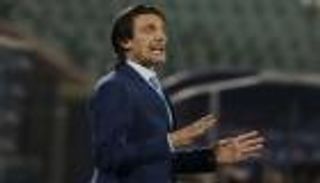 مدرب الزمالك يبحث عن ظهيرين ويطلب الإطاحة بالشبلي