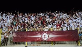 الوحدة يحتفل بالهدف القاتل مع الجماهير