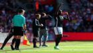 يونايتد يواصل انطلاقته بفوز صعب على ساوثهامبتون