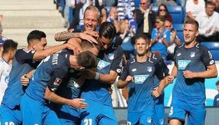 هوفنهايم يتصدر الدوري الالماني بهدفين في شباك شالكه