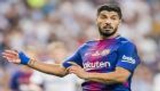 سواريز يدخل تاريخ برشلونة أمام جيرونا