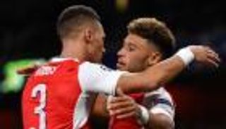 فينجر تأثر برحيل جيبس أكثر من تشامبرلين