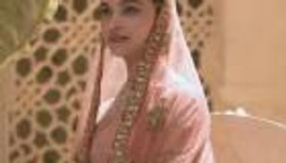 بالصور.. "الريكشا" تعزز صداقة فان ديزل وديبيكا باديكون