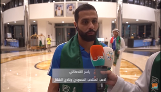 أثناء مقابلة اللاعب مع مراسل بوابة العين الرياضية
