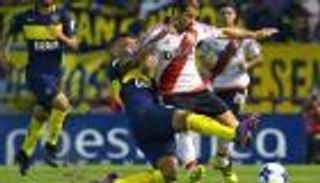 ريفر يتخلى عن صدارة الدوري الأرجنتيني لبوكا جونيورز