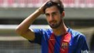 جوميز : مررت بأوقات سيئة مع برشلونة