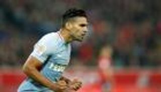 فالكاو يتصدر قائمة هدافي الدوريات الأوروبية