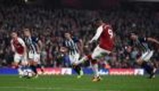 لاكازيت يكمل مئوية ركلات جزاء أرسنال بـ"البريميير ليج"