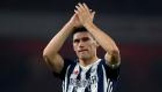 أرسنال يُكرّم باري "التاريخي" بطريقته الخاصة