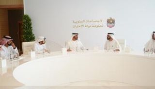 محمد بن راشد ومحمد بن زايد يشهدان الاجتماع السنوي لحكومة الإمارات