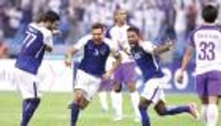 الهلال يسحق بيروزي برباعية ويضع قدما في نهائي أبطال آسيا