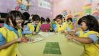 بالفيديو.. "ركن الإبداع" في "العين للكتاب".. فنون وعلوم