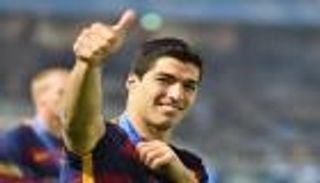 أسطورة يونايتد يحلم بالتعاقد مع سواريز