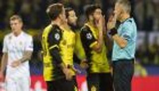 شاهد.. راموس "لاعب كرة يد" أمام دورتموند