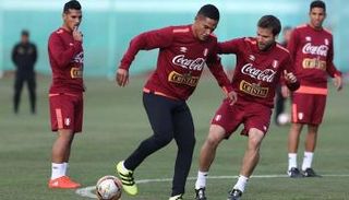 بيرو تستعد لمواجهة الأرجنتين