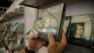 إصدارات دائرة الثقافة والسياحة تجذب زوار معرض العين للكتاب