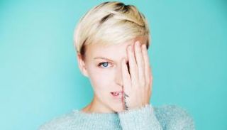 إذا كنت تتوتر كثيرا ربما تعاني من نزيف اللثة