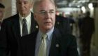 استخدام طائرات رسمية لأغراض شخصية.. أحدث تهمة لحكومة ترامب