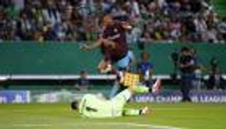 برشلونة ينتصر بصعوبة على لشبونة في دوري الأبطال