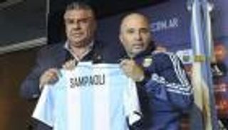 سامباولي استعان بمدرب بيرو للتجسس على المنافسين