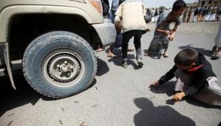 المليشيات الحوثية تخزن السلاح وسط الأحياء السكنية ومؤسسات الدولة