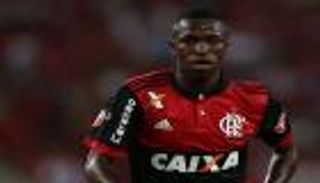 اتفاق ثلاثي يبعد مهاجم الريال الجديد عن المونديال