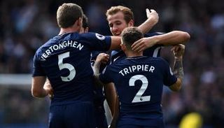 توتنهام يحطم دفاعات هدرسفيلد 