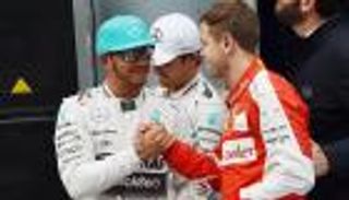 هاميلتون يأسف لما حدث لفيتل