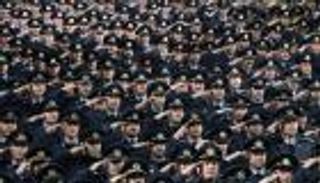 الجيش الإيراني.. حكايات "العذاب والإهانة" بين المجندين