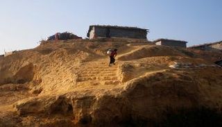 جيش ميانمار يشرد الروهينجا