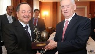 مسعود برزاني مع وزير الدفاع الأمريكي