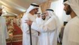 محمد بن زايد يعزي أسرة الشهيد خالد الشحي بمنطقة قدفع بالفجيرة