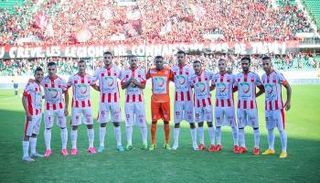 حسنية أغادير يهزم خريبكة وينفرد بصدارة الدوري المغربي