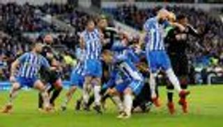 بورنموث ينتزع تعادلا مثيرا أمام برايتون في الدوري الإنجليزي