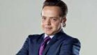 محمد هنيدي يودع 2017 بصورة ساخرة.. شاهدها