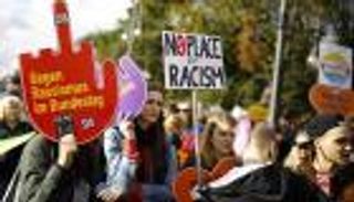 الشرطة الألمانية تشكو نائبة بعد تغريدة ضد اللاجئين