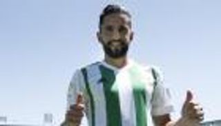 رياض بودبوز يوضح حقيقة عودته إلى الدوري الفرنسي 