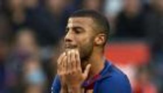 رافينيا لاعب برشلونة على رادار فالنسيا