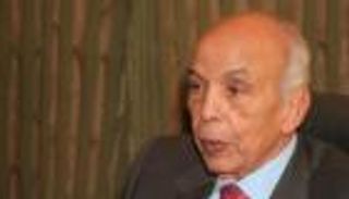 وصول جثمان إبراهيم نافع إلى مطار القاهرة