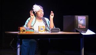  إحدى المسرحيات المشاركة بمهرجان 