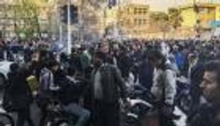 الاتحاد الأوروبي يطالب إيران باحترام حقوق المتظاهرين