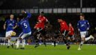 مانشستر يونايتد يخرج من دوامة التعادلات بالفوز على إيفرتون