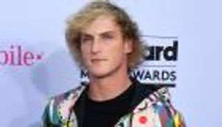 بالفيديو.. لوغان بول يعتذر عن تصوير حالة انتحار في اليابان