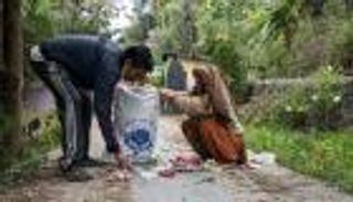 مليون شخص يجمعون النفايات في مدينة هندية 