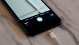 بالصور..7 نصائح لتفادي الشحن الخاطى لهاتفك الذكي