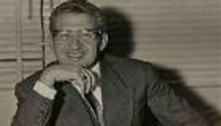 إحسان عبد القدوس عن نفسه: أنا نصفان 